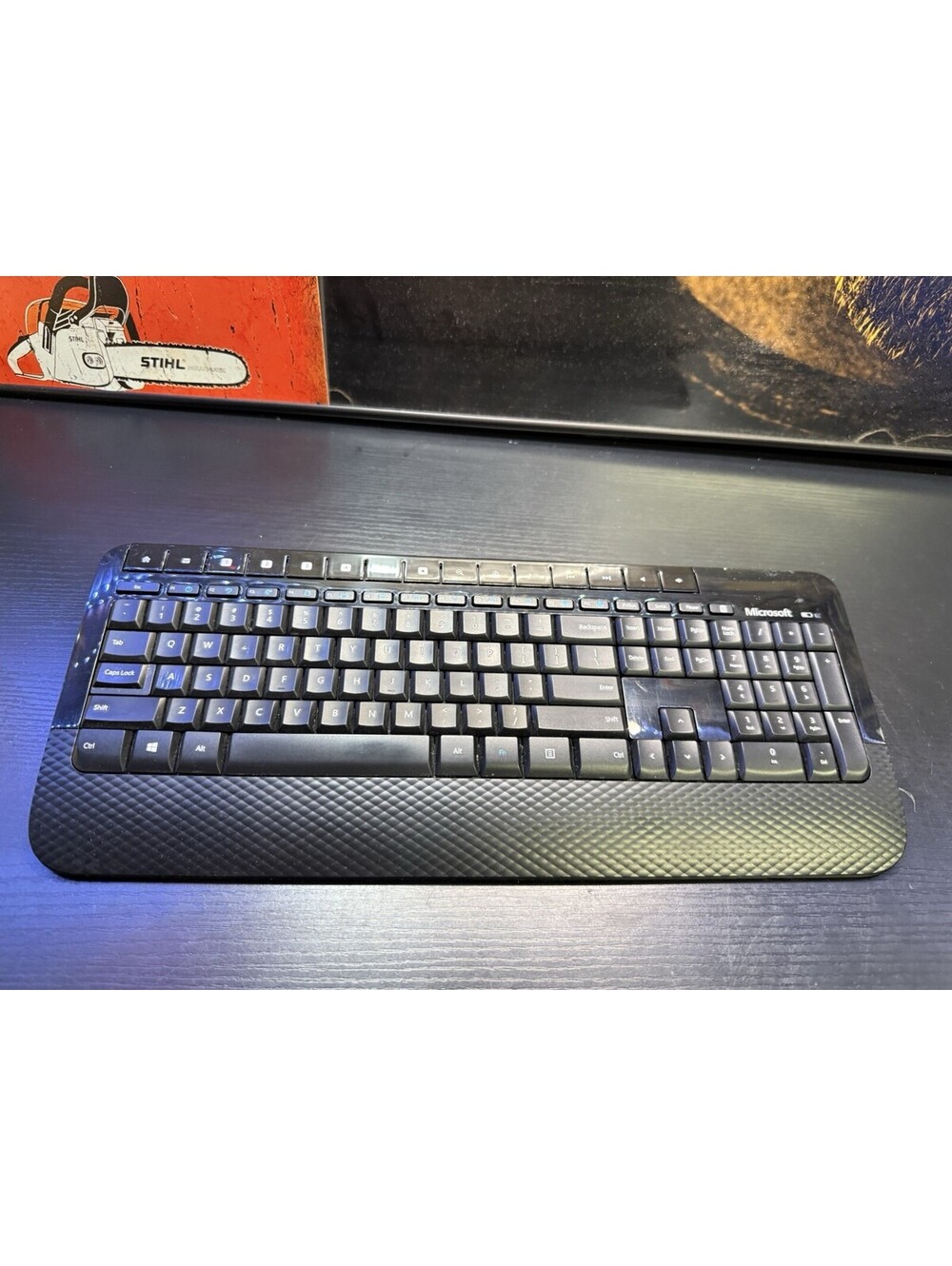 Microsoft Wireless Keyboard 2000 Model 1477 X823055-001 Black Keyboard Only